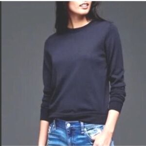 Gap navy crew sweater 100% cotton XS